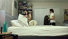 Rubbing and kissing my wife to creampie orgasm