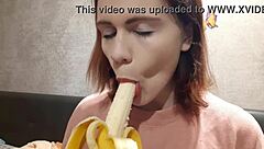 娇小妹子69式猛吸鸡巴口爆射精