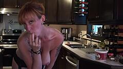 Amazing redhead canadian dancing in the kitchen with sexy moves. 🍳💃