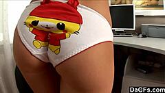 Stop working and indulge in solo play with your body