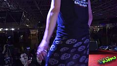 trío julia mistral carla in public outdoor setting