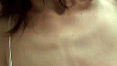 意大利熟女在厨房独自行房，好想你