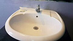 i went to a hotel with sauna with my latina best friend