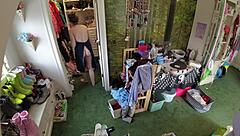 i tricked the naked maid into fetish play