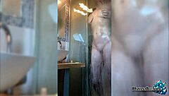 big booty girl masturbates in shower - hot solo