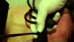 Muchacha entrega el culo a su padrastro pero el es muy salvaje con ella