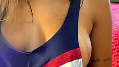 I LOVE BEING ACTIVE IN BED CRAZY TO SUCK A NEIGHBOR