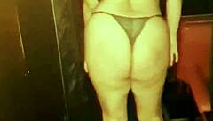 Anny rebolando no cinema da casa de swing, damn I’m so turned on!