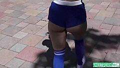 Aria Banks Deepthroats Big Cock For Cumshot