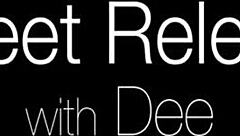 Solo girl inserts toy in love tunnel