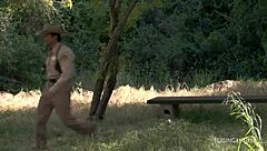 幸运哥户外爽两妞轮流吸大屌