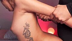 chica de tinder es puta, me da el culo en primera cita?