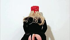 Blonde Shemale Rides Buttplug For Perfect Anal Gape