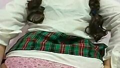 mi sobrina me envía este vídeo masturbándose, ¡qué rico lo pasé con tu regalo!