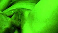 日裔拉丁美女Misty Summers近距离展示阴户