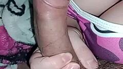 Mi Vecina Le Gusta Hacerme Venir Con Su Boca Tremenda Puta