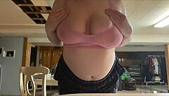 i bounce huge natural tits