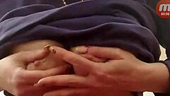 Milf Madura Uses Dildo On Webcam