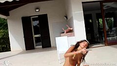 Queen of Squirt Shows Her Skills