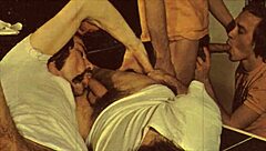 在我秘密生活中，复古双性恋摩擦龟头