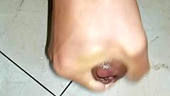 chinese girl experiences intense squirting solo