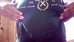 Me Toc� Las Tetas En Casa De Mi Abuela