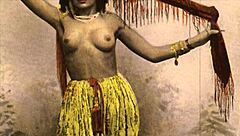 Top twenty women in vintage photos