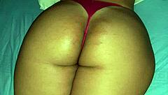 Saimos pra dar uma volta de carro e nao resisti acabei mamando o pau dele no caminho e depois sentando gostoso no pau