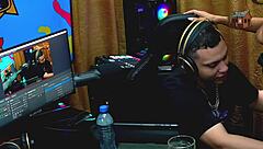 Ruan Strips Bia Hot Naked in Studio