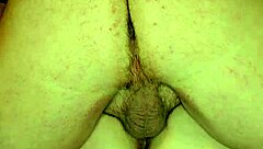 Why creampie that hot cougar milf deep inside her pussy?