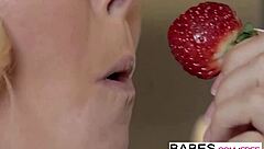 Blonde nerd babe aaliyah love in fireworks clip