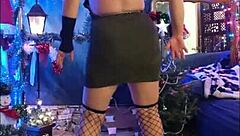 look at steffi gold's slutty pussy dance