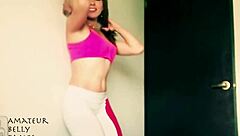 Teen Twerks In Yoga Pants On Webcam?