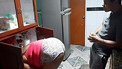 esta madura me provoca y me pone duro