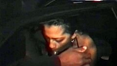 eu e minha amiga fodendo no meio da rua com um desconhecido.