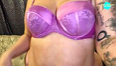 Hey, hot mum, show off that sexy underwear!