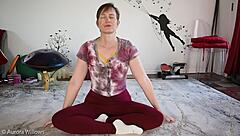 lesson 333 with shaved milf girlfriend