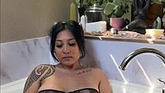 Blowjob In Bath Tub Cumshot Facial