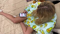 Ms. Avocado teases Mr. Shorts with flair