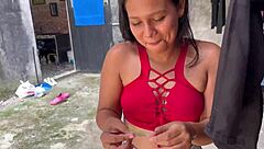 nuevamente mi vecino me ofrece dinero para tener sexo con el, no podia rechazar la oferta de follar su gran polla en posicion de perrito