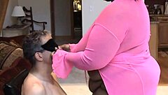 saphire shows off big ass and tits