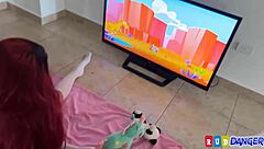 鲁德·丹格，停下看电视，让变态叔叔操你！