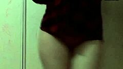 Shake Your Body With Me In Striptease Dance