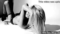 Nikki Benz's voluptuous breasts bounce during solo play session
