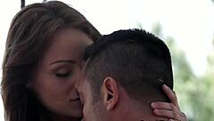 i watch this glamcore babe gettin' her ass fucked outdoor, it's so hot