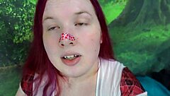 chubby tranny booty shake twerk dildo fuck closeup