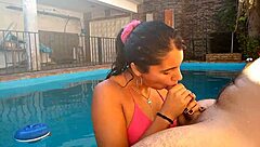 does the argentinian amateur deepthroat in the pool?