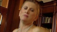 Mature Woman Is Very Wet With Big Cock Assfucking