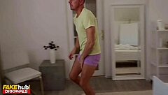 British Girlfriend Lara Lee Apologizes with Pussy Licking After Jealous Cum Dump