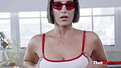 sexy lasirena is a mylf you cant miss